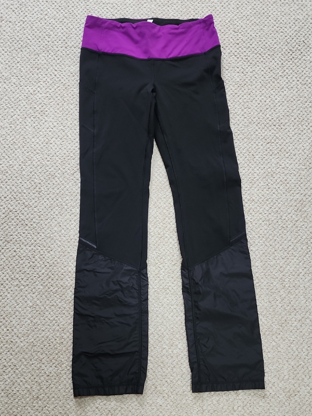 Lululemon Athletica Black Leggings with Purple Trim Sz 10